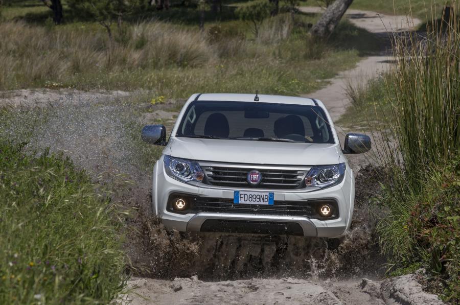  Fiat Fullback Double Cab 2016 года  (фото 17 из 31)
